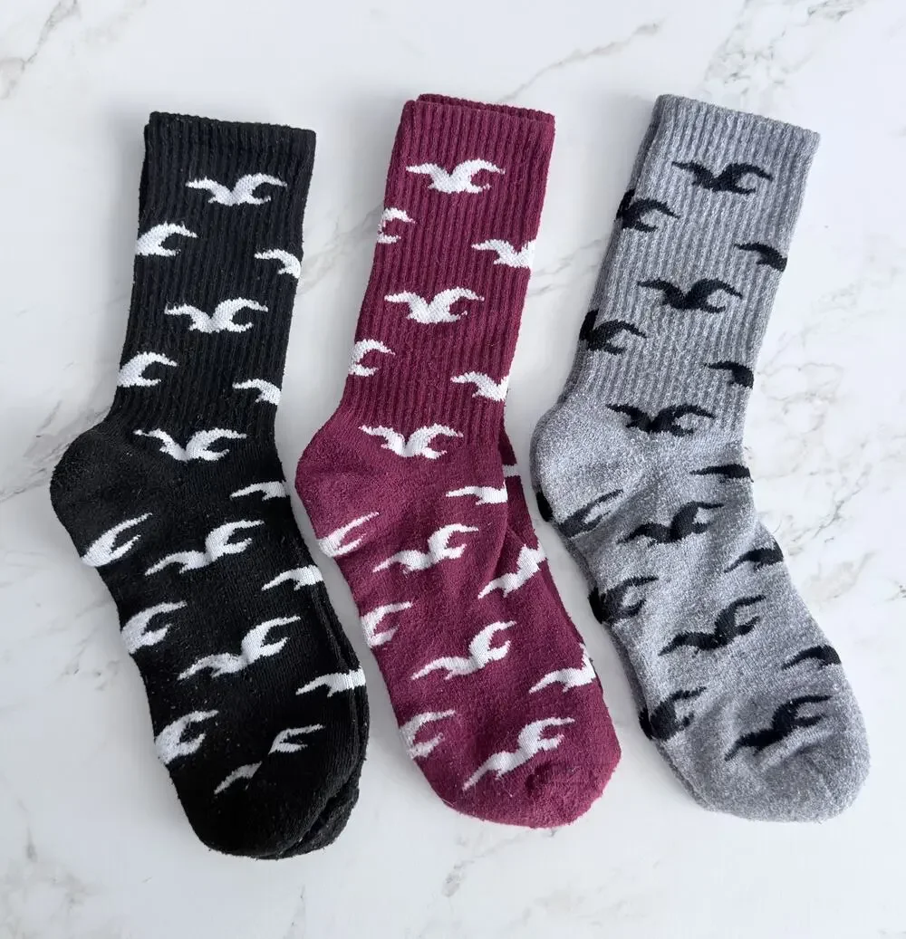 Hollister Men's Crew Socks 3-Pack Seagull Logo Black Maroon Grey Preowned